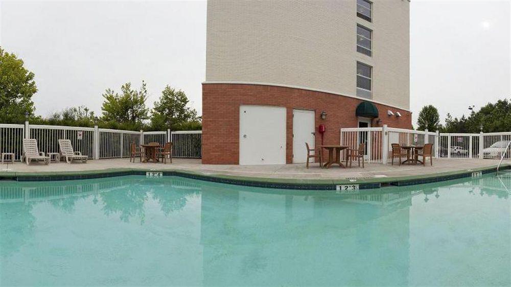 Comfort Suites Near Birkdale Village - Huntersville Exteriör bild