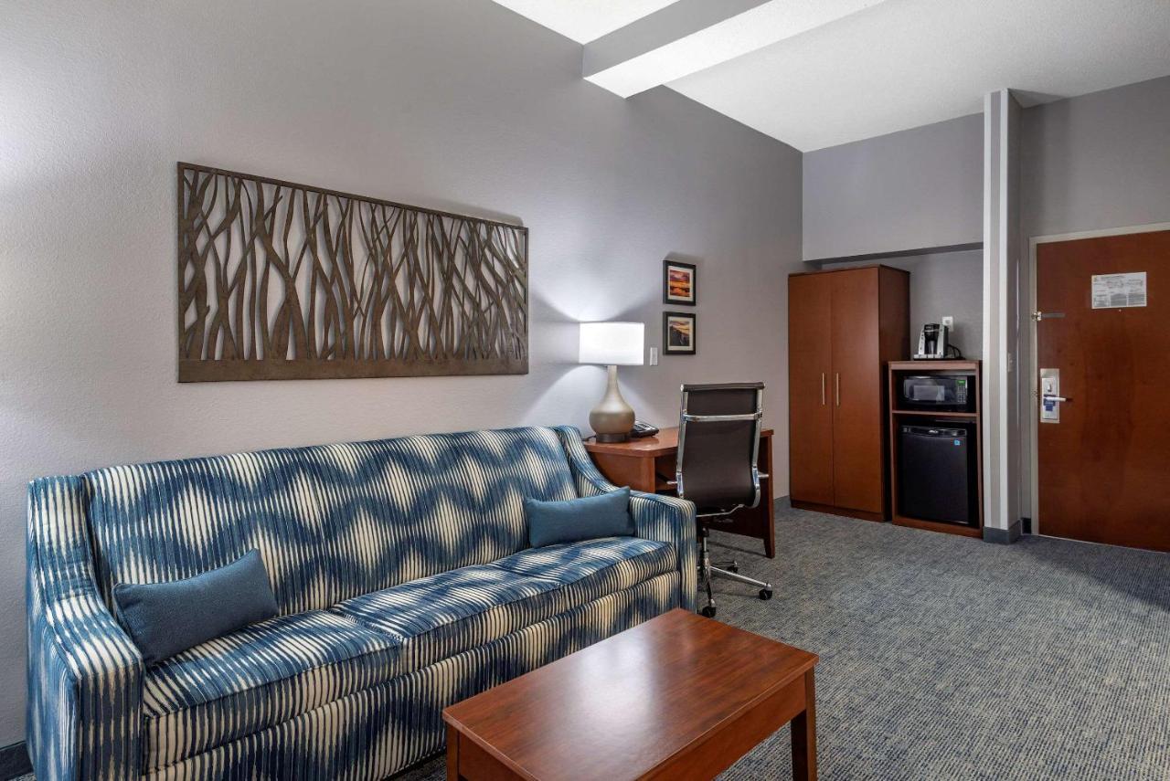 Comfort Suites Near Birkdale Village - Huntersville Exteriör bild