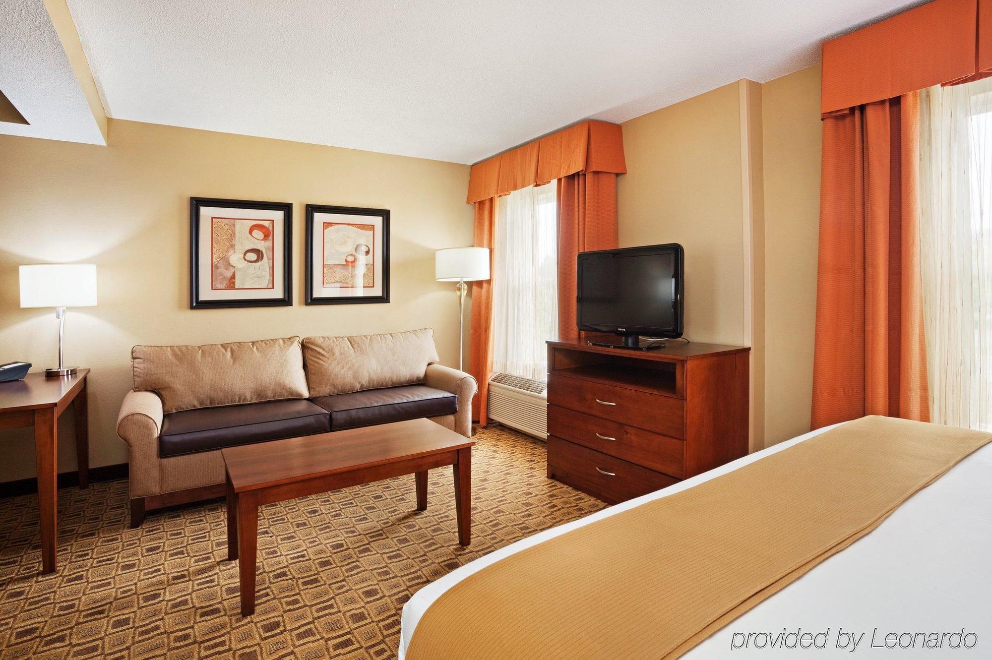 Comfort Suites Near Birkdale Village - Huntersville Rum bild