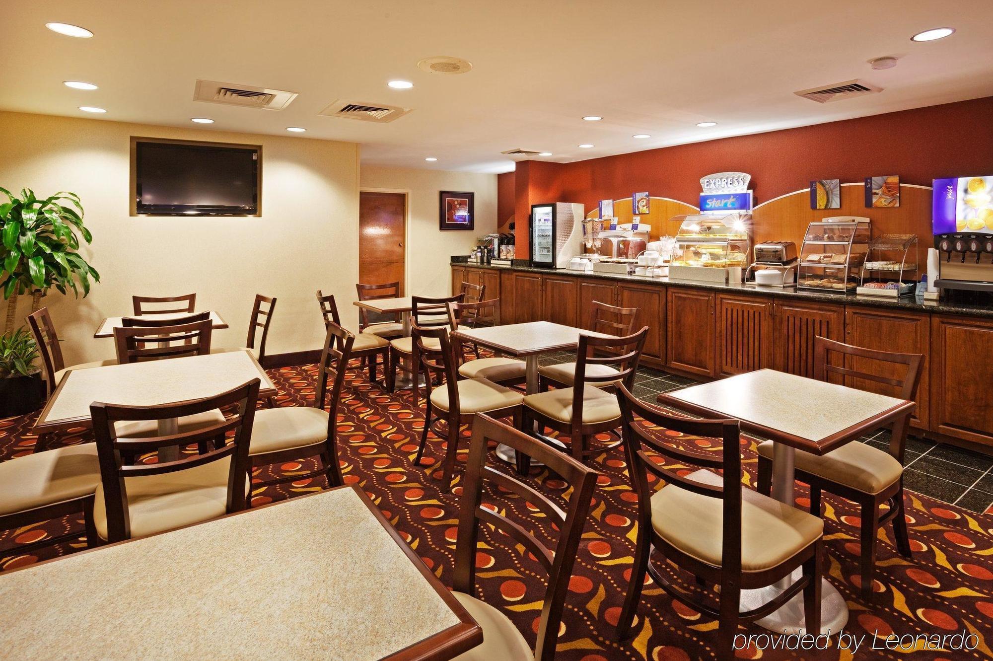 Comfort Suites Near Birkdale Village - Huntersville Restaurang bild