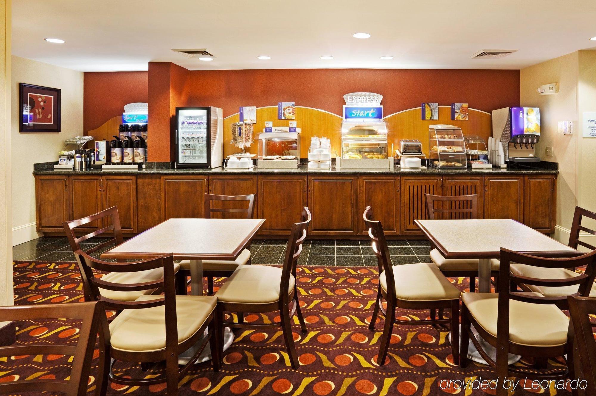 Comfort Suites Near Birkdale Village - Huntersville Restaurang bild