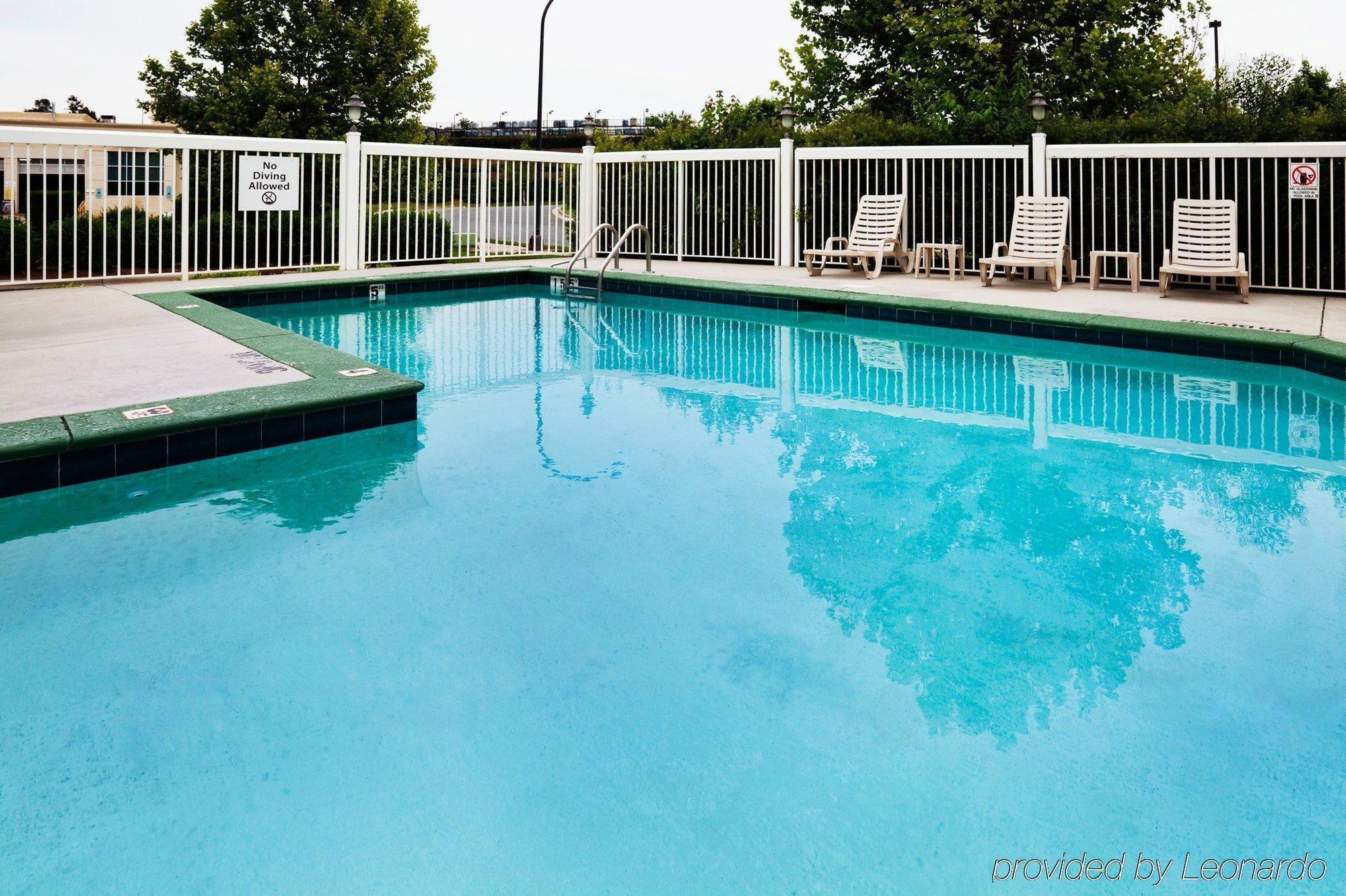 Comfort Suites Near Birkdale Village- Huntersville Exteriör bild